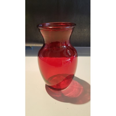 Vase rouge standard